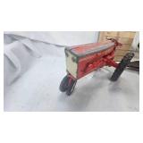 Tru Scale Tractor and Fleet Farm Gravity Box