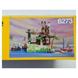 COMPLETE Vintage LEGO Pirate Playset #1