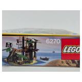 COMPLETE Vintage LEGO Pirate Playset #4
