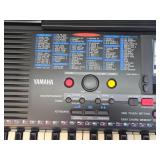 Working YAMAHA Model PSR-220 Electric Keyboard