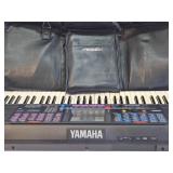 Working YAMAHA Model PSR-220 Electric Keyboard