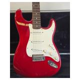 Nice Condition FENDER Squire Strat Electric Guitar w/Case