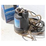 Superior Pump 1/4 HP thermoplastic Submersible Utility Pump