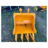 FUTURE CAT305 Excavator Bucket, 24 Inch