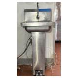 AERO Commercial Foot-Activated Hand Sink