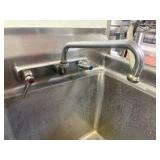 One-Compartment StS Deep Sink w/left-side drainboard