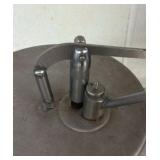 Sauce Dispenser
