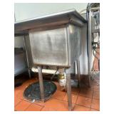 One-Compartment StS Deep Sink w/left-side drainboard