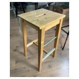 Wooden Bar Stool With Footrest