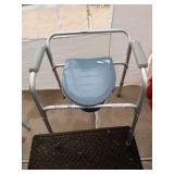 bedside commode chair (portable toilet chair)