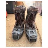 Kahtoola Winter Traction Cleats w/ Insulated Itasca Winter Boots Size 8