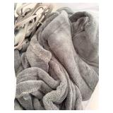 Like New Heated blanket