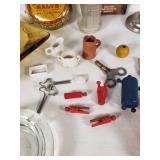 Collection of Vintage Collectibles including Knott