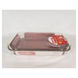 Pyrex Bakeware Set including 7"x11" and 9"x13" Baking Dishes