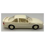 Collectible Ertl Promo Car 1990 Beretta GTZ  White New Old Stock