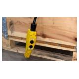 Overhead Crane With 1/2 Ton Hoist With Remote - Works