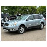 2012 SUBARU OUTBACK 2.5I PREMIUM *All Wheel Drive | No Accidents Reported* (NO RESERVE)