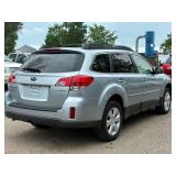 2012 SUBARU OUTBACK 2.5I PREMIUM *All Wheel Drive | No Accidents Reported* (NO RESERVE)