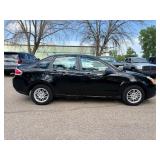 2010 FORD FOCUS SE *128k Miles | No Accidents Reported* (NO RESERVE)