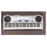 Casio keyboard, no plug