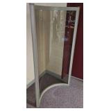curved glass partition