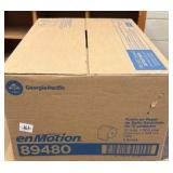Full box of paper towels, 89480