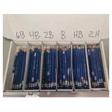 class pack of drawing pencils