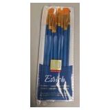 Esrich assortment of paint brushes