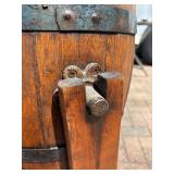 Very Nice antique Oak Barrel Butter Churn - "The Favorite"