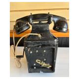 Old Vintage Wall Mount Bakelite Hand Crank Beehive Telephone