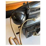 Old Vintage Wall Mount Bakelite Hand Crank Beehive Telephone