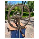 Excellent Antique DAZEY Churn