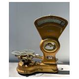Excellent Old Vintage DETROIT Gold Postal Scale