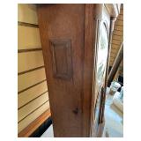 Very Nice Antique German Oak Wall Clock w/Pendulum & Key