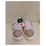 ART CLASS KIDS KAITLYN SNEAKERS SIZE 5 PINK