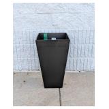 VERADEK OUTDOOR TAPER PLANTER