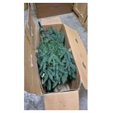 pre lit Christmas tree