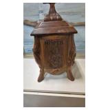 painting and wooden customized urn
