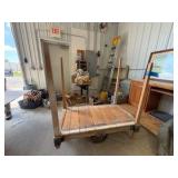 Nutting Lineberry Cart