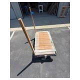 Nutting Lineberry Cart