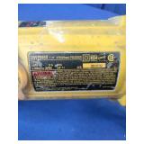 DEWALT DWP849X 7/9-inch variable speed polisher with a  3M™ Perfect-It™ Quick Connect Adapter,