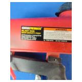Central Pneumatic 21 oz. Gravity Feed Spot Blaster and  fine abrasive grit