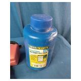 Central Pneumatic 21 oz. Gravity Feed Spot Blaster and  fine abrasive grit