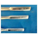 Craftsman Quick Release Ratchets: This set includes three teardrop-shaped ratchets, typically featuring 1/2-inch, 3/8-inch, and 1/4-inch drives.