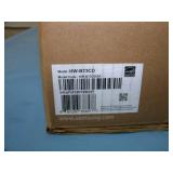 Samsung B73CD 5.1 Channel Soundbar with Wireless Subwoofer and Remote Control - in Original Box
