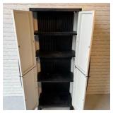 Storage cabinet
