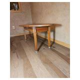 Oval Wood Coffee Table with Tapered Legs