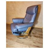 Gray BenchMaster Reclining Lounge Chair