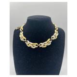 Beautiful Costume Jewelry Necklace - Woman