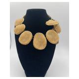 Beautiful Costume Jewelry Necklace - Woman